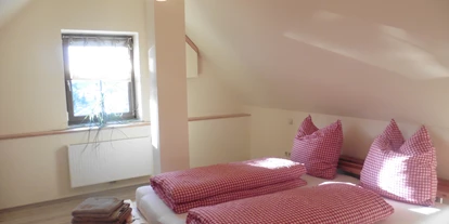 Monteurwohnung - Badezimmer: Gemeinschaftsbad - Untermeitingen - 2. Doppelzimmer  - Wohnung - Essen - Schlafen - alles in einem Haus