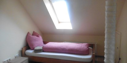 Monteurwohnung - Zimmertyp: Doppelzimmer - Ettringen (Landkreis Unterallgäu) - Einzelzimmer  - Wohnung - Essen - Schlafen - alles in einem Haus