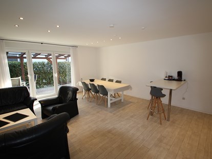 Monteurwohnung - Zimmertyp: Mehrbettzimmer - Wohnküche Haus Marianne mit Terrasse - Monteurzimmer Meyer Varel