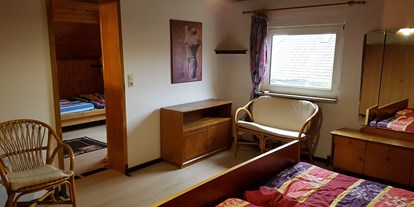 Monteurwohnung - Zimmertyp: Einzelzimmer - Zweiflingen - Appartement, 2 Zimmer mit 2 Doppelbetten, gemeinschaftlich Küche, Bad, WC, Aufenthaltsraum mit TV - Markus Hahn