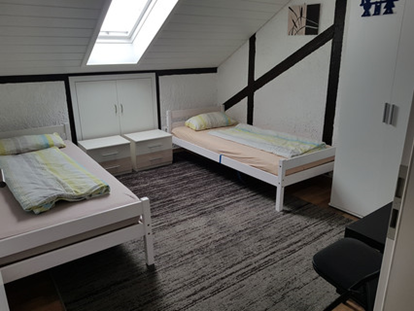 Monteurwohnung - Bettwäsche: Bettwäsche inklusive - Bräunlingen - Wohnung 1 - Zimmer - Ferri's Monteurzimmer