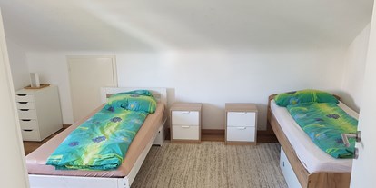 Monteurwohnung - Zimmertyp: Doppelzimmer - Schwenningen Tunningen - Wohnung 1 - Zimmer mit Einzelbetten in der Monteurunterkunft in Schwenningen - Ferri's Monteurzimmer