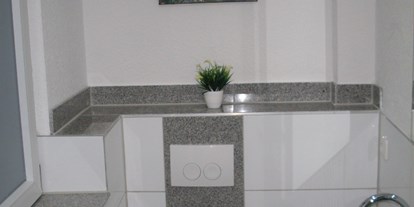 Monteurwohnung - Kühlschrank - Langerwehe - Badezimmer - Monteurzimmer A. Simon
