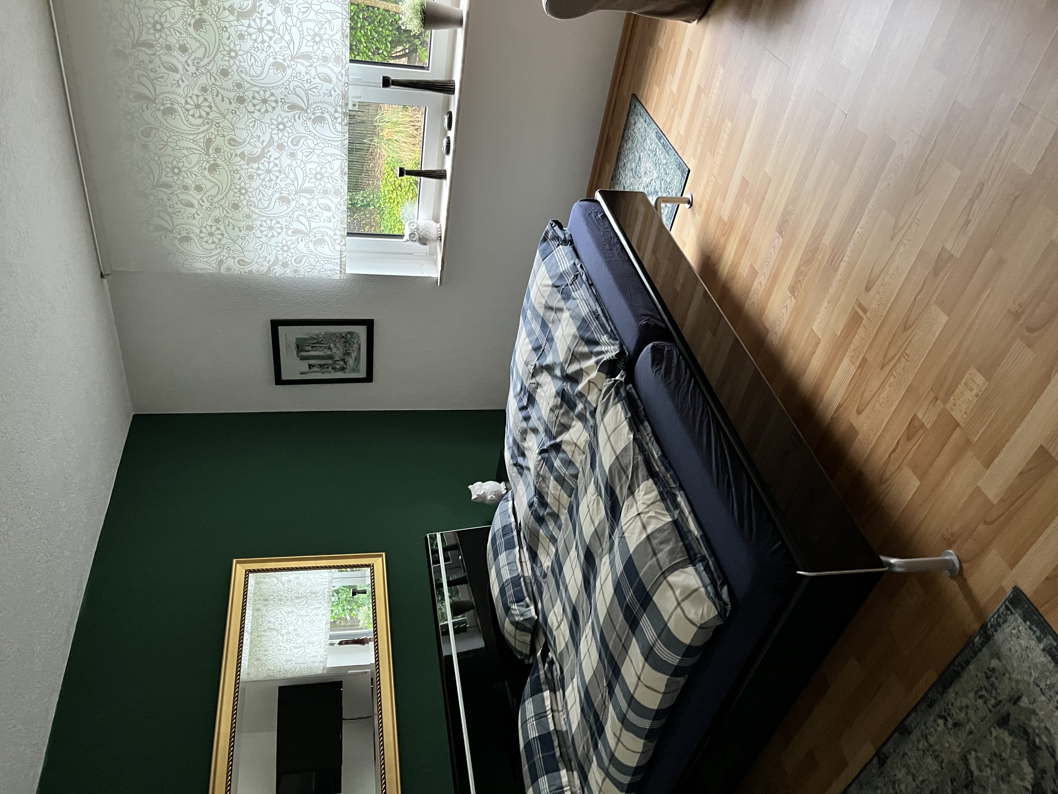 Monteurzimmer - Schlafzimmer mit Doppelbett  - Ferienwohnung Lochner 