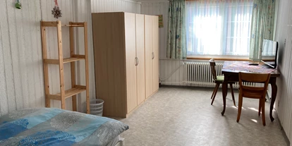 Monteurwohnung - Badezimmer: Gemeinschaftsbad - Wiezikon b. Sirnach - Einzelzimmer - Pension/ Fremdenzimmer für Arbeitstätige