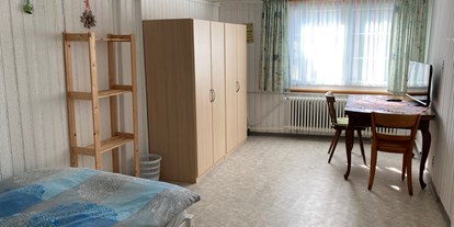 Monteurwohnung - Bettwäsche: Bettwäsche inklusive - Bertschikon (Gossau ZH) - Einzelzimmer - Pension/ Fremdenzimmer für Arbeitstätige