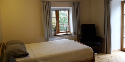 Monteurwohnung - Zimmertyp: Doppelzimmer - Tensfeld - Doppelbett - uta schmidt