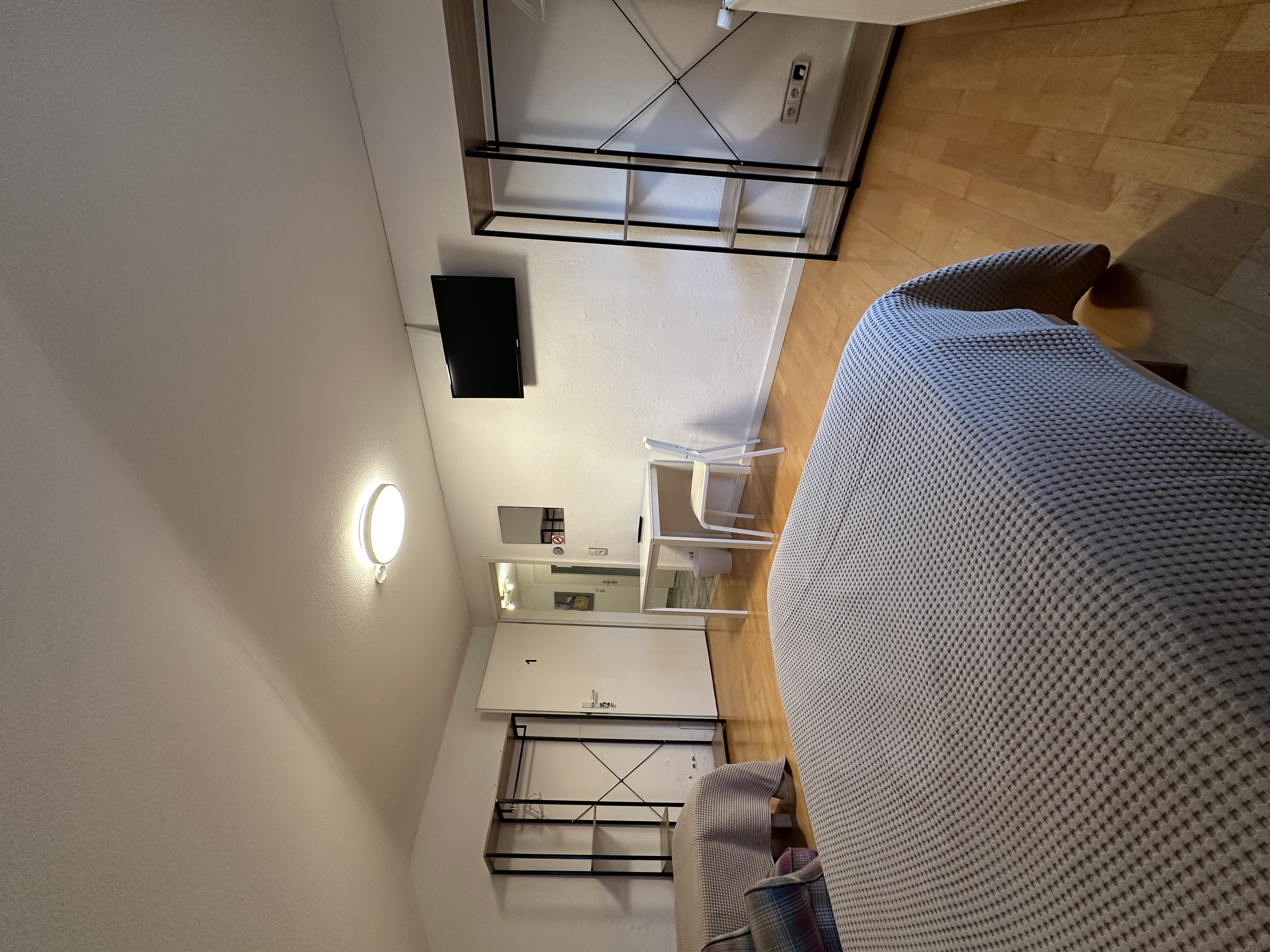 Monteurzimmer - Monteurzimmer, Gästezimmer & Wohnungen – zentral & voll ausgestattet