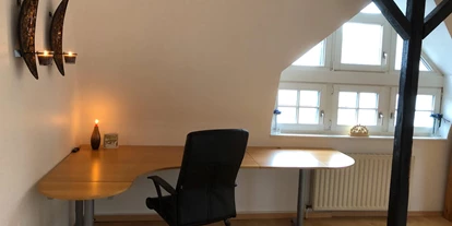 Monteurwohnung - Küche: eigene Küche - PLZ 45966 (Deutschland) - Schreibtisch - Gelsenkirchen, große Dachgeschosswohnung, 2 bis 5 Personen