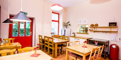 Monteurwohnung - Küche: Gemeinschaftsküche - Berlin - Ab 29€ annabanana Hostel 5 min Alexanderplatz 