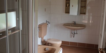 Monteurwohnung - Badezimmer: eigenes Bad - Nordrhein-Westfalen - Ferienwohnung Roder am Eifelsteig Bad - Roder am Eifelsteig
