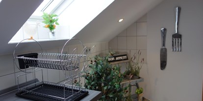 Monteurwohnung - Waschmaschine - Dassel - Große Einbauküche mit Vollausstattung - Großes Appartement in Niedersachsen Nähe Göttingen, für bis 5 Personen geeignet
