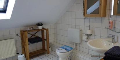 Monteurwohnung - WLAN - PLZ 37075 (Deutschland) - Badezimmer inklusiv Handtüchern - Großes Appartement in Niedersachsen Nähe Göttingen, für bis 5 Personen geeignet