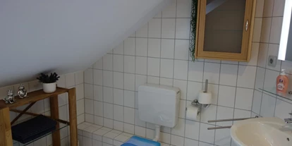 Monteurwohnung - Bettwäsche: Bettwäsche inklusive - PLZ 37075 (Deutschland) - Badezimmer voll ausgestattet - Großes Appartement in Niedersachsen Nähe Göttingen, für bis 5 Personen geeignet