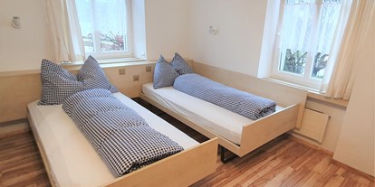 Monteurwohnung - Bettwäsche: Bettwäsche inklusive - Adetswil - Doppelzimmer mit eigener Dusche und WC - Hotel Sonne Boardinghouse