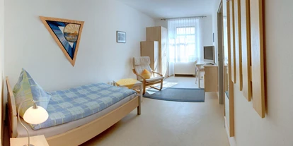 Monteurwohnung - Kühlschrank - Nestelbach bei Graz - Zimmer 2 - Alpha Graz Wohnung