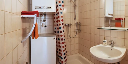 Monteurwohnung - Kühlschrank - Hochgreit - Badezimmer - Alpha Graz Wohnung