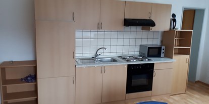 Monteurwohnung - Zimmertyp: Einzelzimmer - Söhrewald - Küchenzeile - Marion 29 Eberhardt