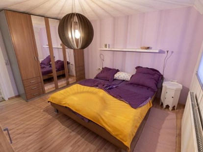 Monteurwohnung - Zimmertyp: Doppelzimmer - Mögglingen - Schlafzimmer - Familie Köder 
