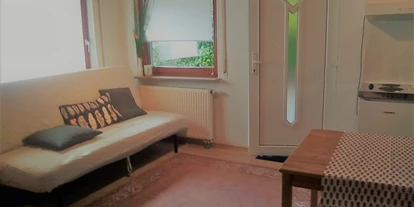 Monteurwohnung - Art der Unterkunft: Gästezimmer - Murrhardt - Einzelzimmer mit Blick auf den Eingang - Mainhardter Wald Haus Geiger