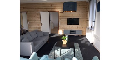 Monteurwohnung - Zimmertyp: Einzelzimmer - Herschbach - Wohnzimmer Ferienwohnung Stadtvilla - Storch Appertements
