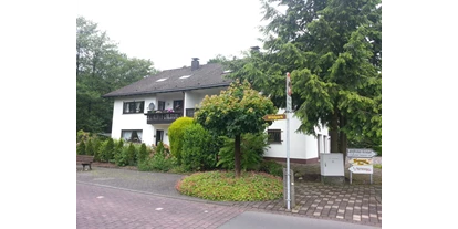 Monteurwohnung - WLAN - Quirnbach (Westerwaldkreis) - Außenansicht Ferienwohnung am Ententeich  - Storch Appertements
