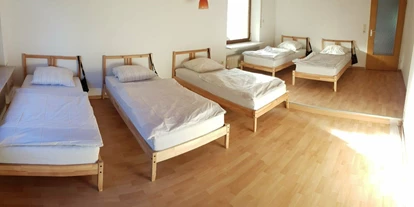 Monteurwohnung - Bettwäsche: Bettwäsche inklusive - Frankfurt am Main Schwanheim - Zimmer - Monteurzimmer Mühlheim am Main