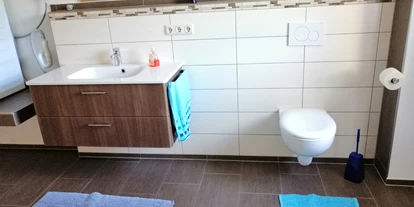 Monteurwohnung - Badezimmer: Gemeinschaftsbad - Tann (Landkreis Rottal-Inn) - Monteurzimmer Monika Heublhuber