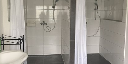 Monteurwohnung - Art der Unterkunft: Gästezimmer - PLZ 71149 (Deutschland) - Duschen Bad EG - Nicole's Privatzimmer Vermietung