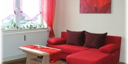 Monteurwohnung - Zimmertyp: Mehrbettzimmer - Reiskirchen - Wohnzimmer - Fewo Gießen Monteurwohnung
