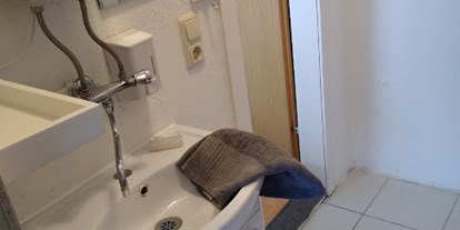 Monteurwohnung - Waschmaschine - Schönwalde Schönwalde - Siedlung - Kleines Gästehaus 30qm für 2 Personen in Nauen bei Berlin und Potsdam