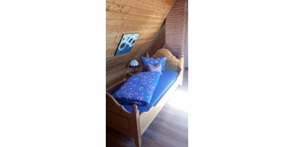 Monteurwohnung - Art der Unterkunft: Ferienwohnung - PLZ 08412 (Deutschland) - Schlafzimmer - Christine Schmidt 
