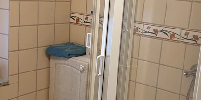 Monteurwohnung - Badezimmer: eigenes Bad - PLZ 47506 (Deutschland) - 2gh möbiliert 