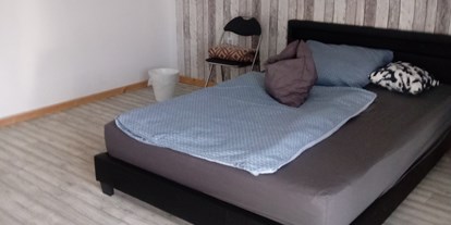 Monteurwohnung - Bettwäsche: Bettwäsche inklusive - Bous - Einzelzimmer für Monteure - Susanne