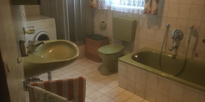 Monteurwohnung - Badezimmer: Gemeinschaftsbad - Oberbayern - Pension Heller