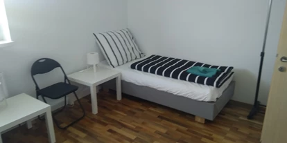 Monteurwohnung - Zimmertyp: Einzelzimmer - Oberschöfring - Super Lage - Linz/ Ebelsberg