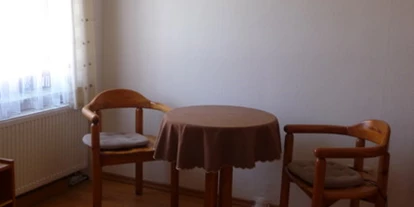 Monteurwohnung - Zimmertyp: Einzelzimmer - Franken - Esstisch - Reiterhof Geidner