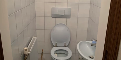 Monteurwohnung - Bettwäsche: Bettwäsche inklusive - Igelschwang - WC (2tes WC vorhanden) - Steinpichl