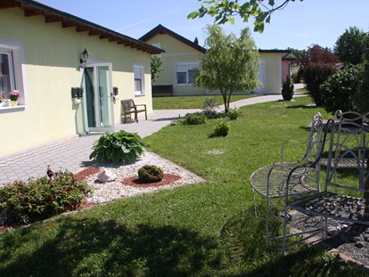 Monteurwohnung - Einzelbetten - Groß Sankt Florian - Garten der Monteurunterkunft - SZU Amicalis GmbH Monteurwohnungen