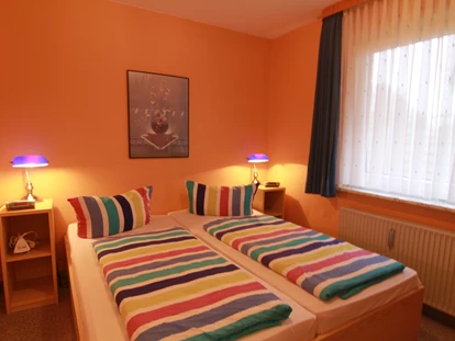 Monteurwohnung - Art der Unterkunft: Ferienwohnung - PLZ 25997 (Deutschland) - Doppelbett - Wohnung 1- 4
