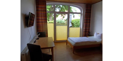 Monteurwohnung - Art der Unterkunft: Gästehaus - Nostorf - Zweibettzimmer mit Terrasse - Zimmer u. Wohnungen für Handwerker u. Monteure 9 km östlich von Lüneburg