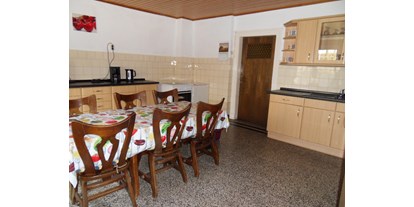 Monteurwohnung - Kühlschrank - Rullstorf - Küche - Zimmer u. Wohnungen für Handwerker u. Monteure 9 km östlich von Lüneburg