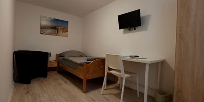 Monteurwohnung - Bettwäsche: Bettwäsche inklusive - PLZ 37115 (Deutschland) - Einzelzimmer - Das Handwerker Haus