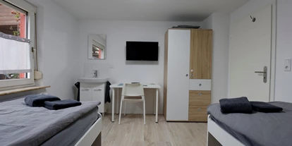 Monteurwohnung - Bettwäsche: Bettwäsche inklusive - PLZ 37115 (Deutschland) - Doppelzimmer - Das Handwerker Haus