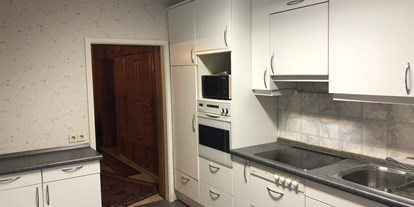 Monteurwohnung - Küche: eigene Küche - Jettingen-Scheppach - Küche - M&A Immobilien - Offingen / rooms & apartments