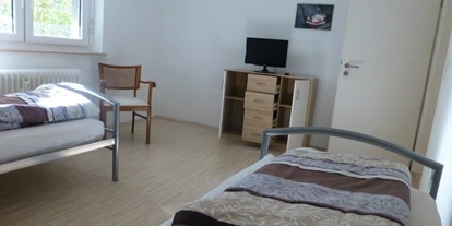 Monteurwohnung - Bettwäsche: Bettwäsche inklusive - PLZ 60316 (Deutschland) - Zweibettzimmer - Gästezimmer Auszeit