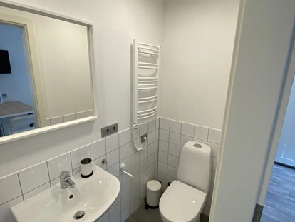 Monteurwohnung - Badezimmer: eigenes Bad - Löbnitz an der Linde - Monteurzimmer in der Stadtzentrum Zörbig - 06780