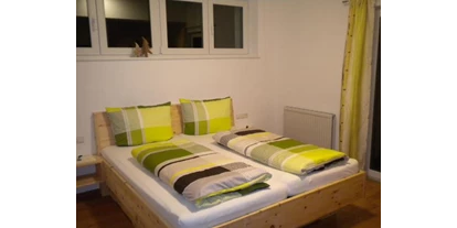 Monteurwohnung - Bettwäsche: Bettwäsche inklusive - Feldkirch Tisis - Schlafzimmer Appartement 17 - Hotel Garni Brigitte