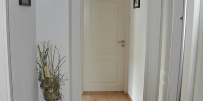 Monteurwohnung - Zimmertyp: Mehrbettzimmer - Hohenfels (Konstanz) - Flur - Storchennest