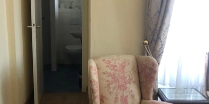 Monteurwohnung - Singen - Gast Zimmer mit WC und Dusche für Pendler von Montag - Freitag